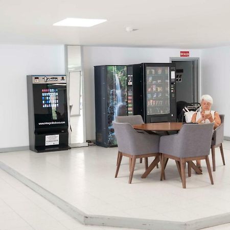Playa Honda Apartment ปลายาเดลาสอเมริกาส ภายนอก รูปภาพ